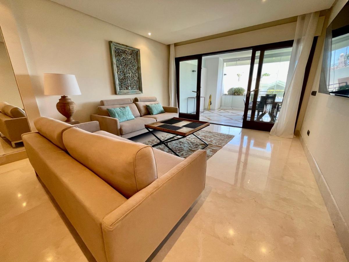 Doncella Beach , Apartamento Con Vistas Al Mar Estepona Buitenkant foto