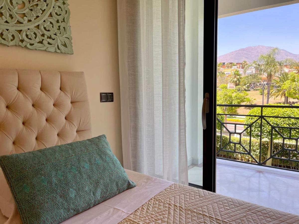 Doncella Beach , Apartamento Con Vistas Al Mar Estepona Buitenkant foto